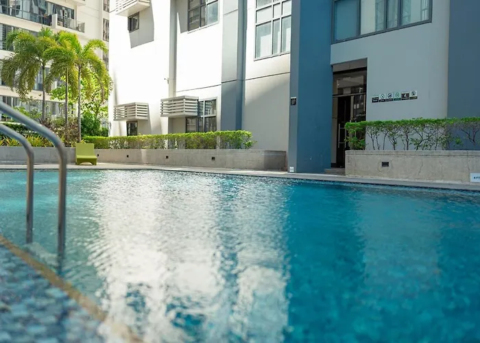 Stingga Mckinley Aesthetic In Venice Apartment Manila